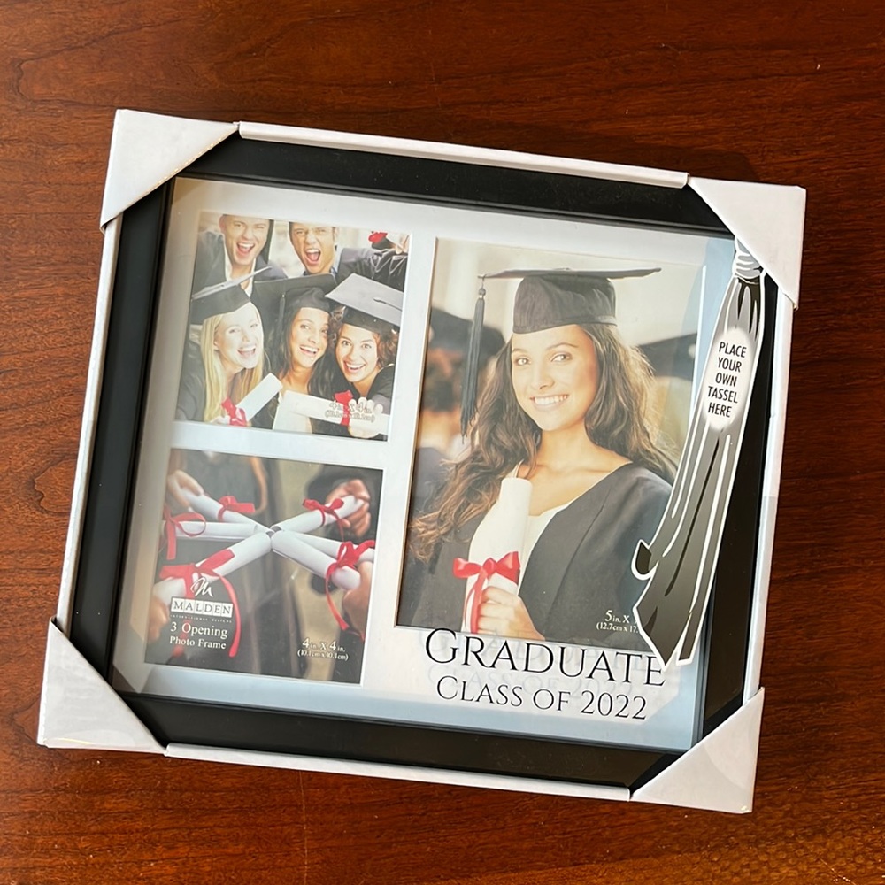 Graduation Frame